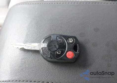 2010 Ford Fusion Hybrid z USA, uszkodzony, nr VIN 3FADP0L34AR183056